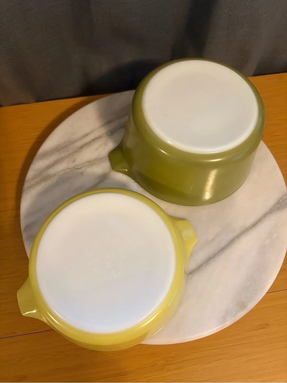 Vintage Pyrex set Green and yellow 471 & 473